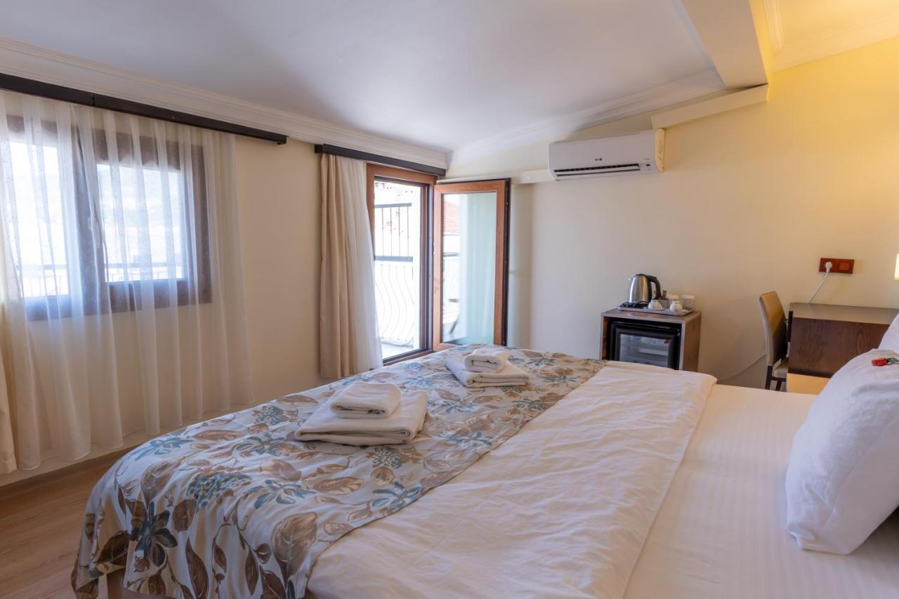 Hotel Karacam Foça Esterno foto