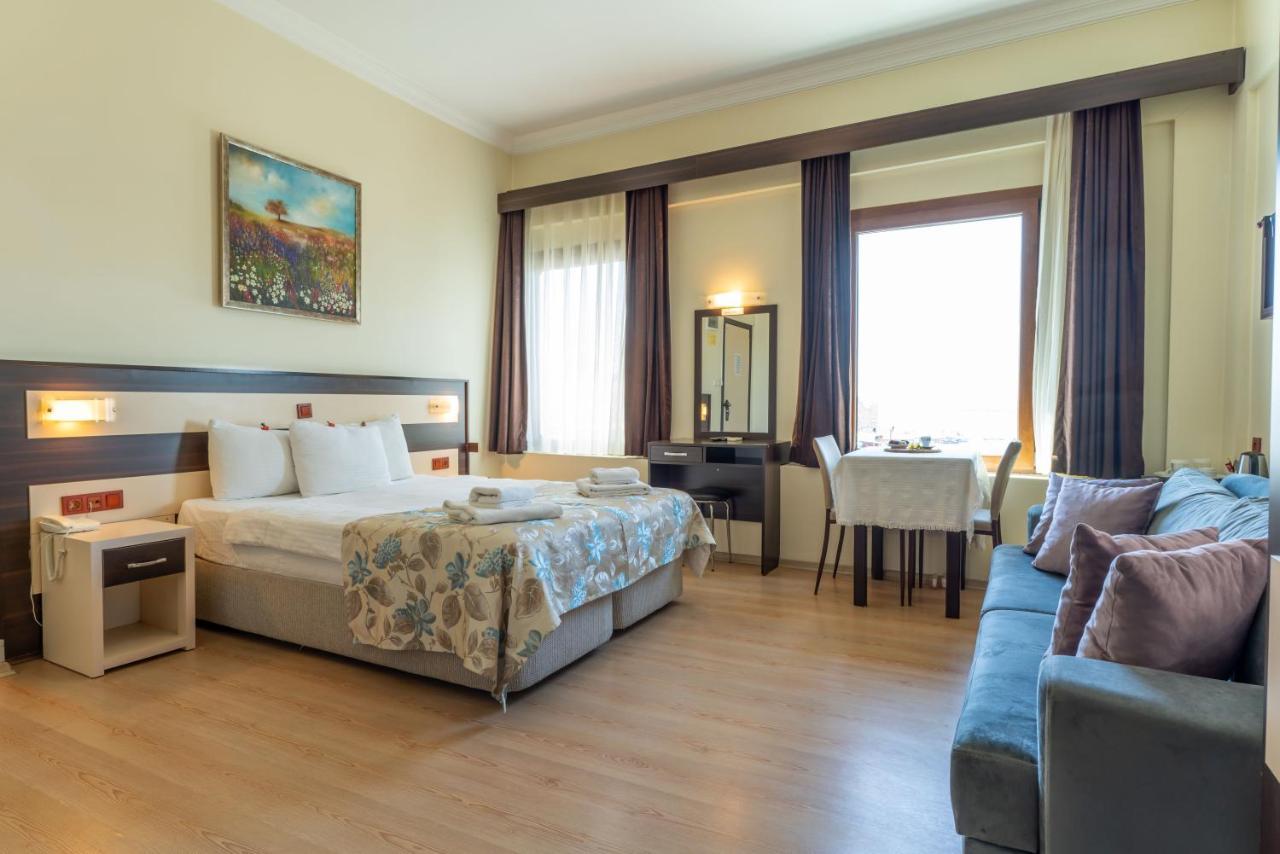 Hotel Karacam Foça Esterno foto
