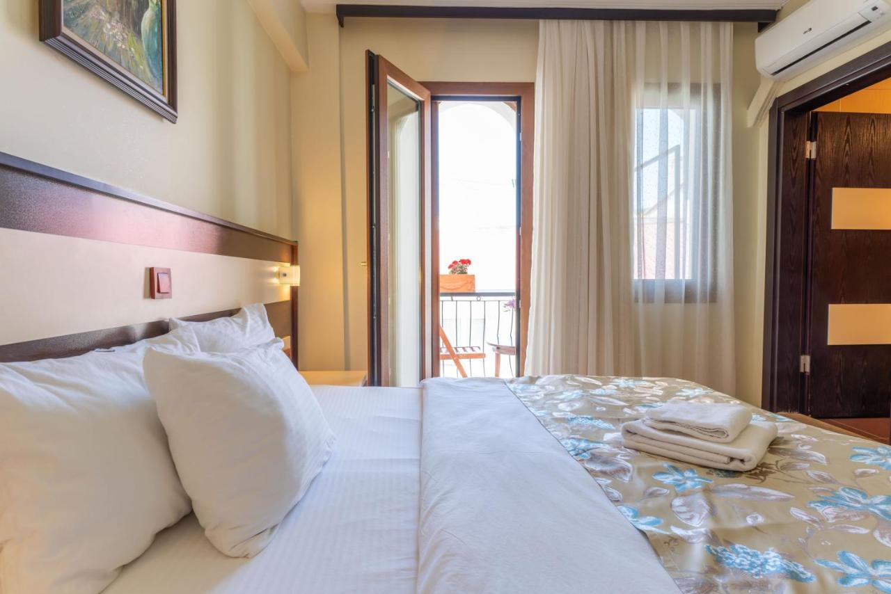 Hotel Karacam Foça Esterno foto