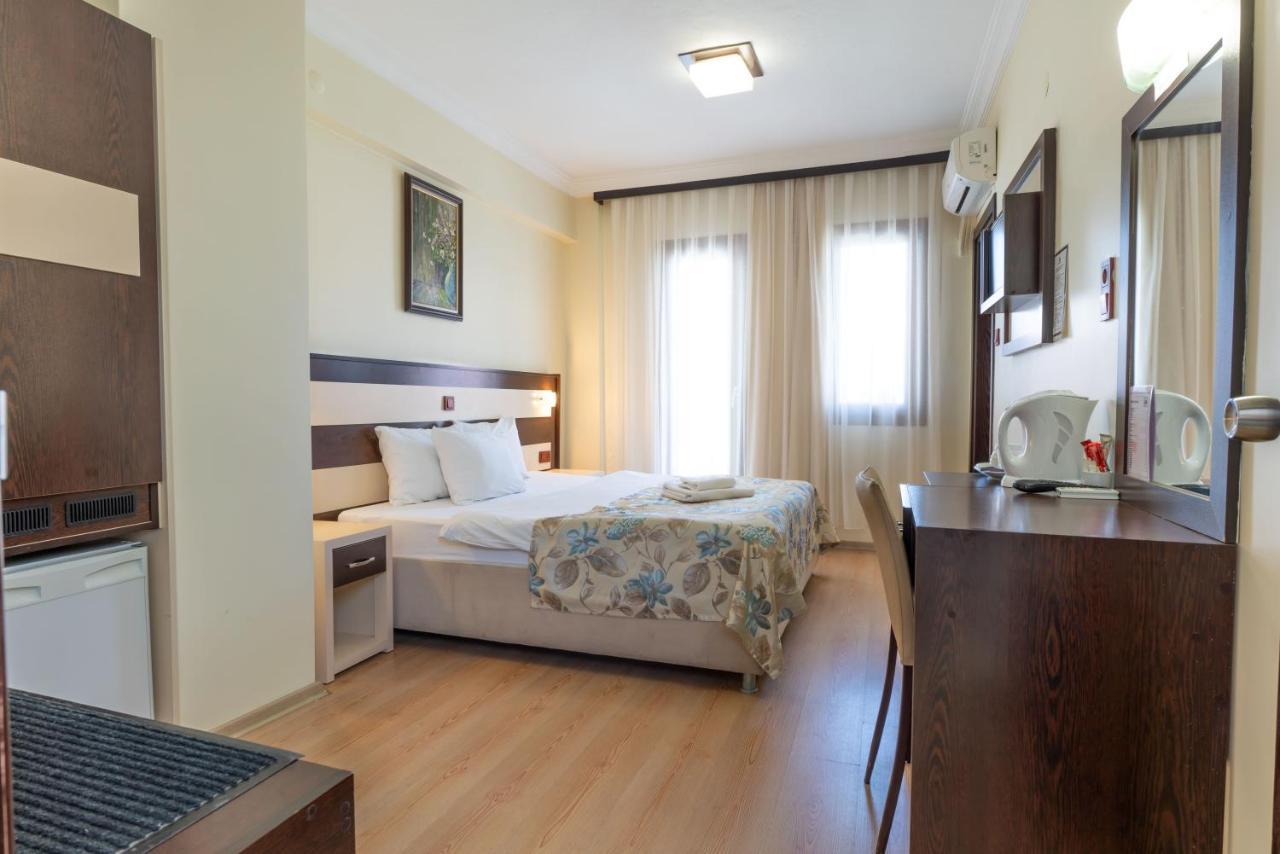 Hotel Karacam Foça Esterno foto
