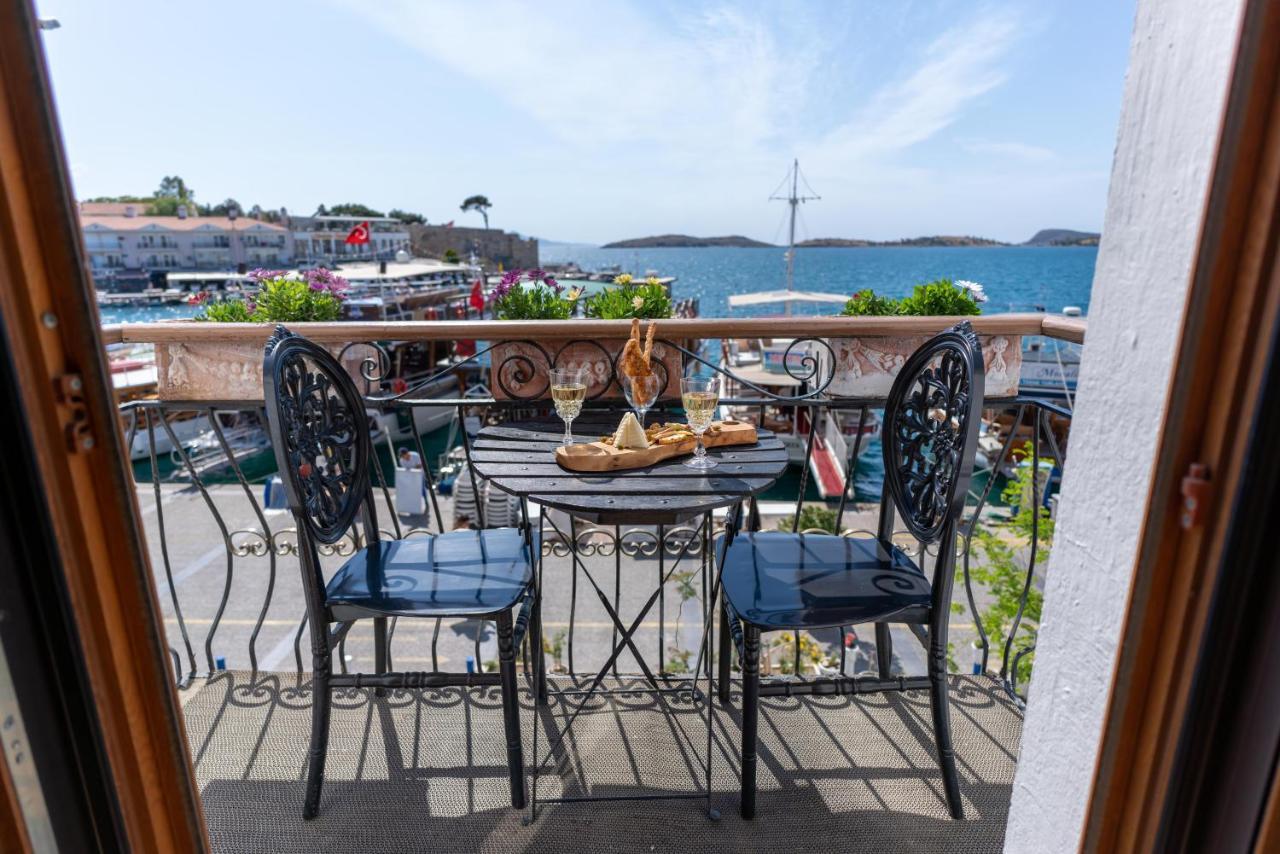 Hotel Karacam Foça Esterno foto