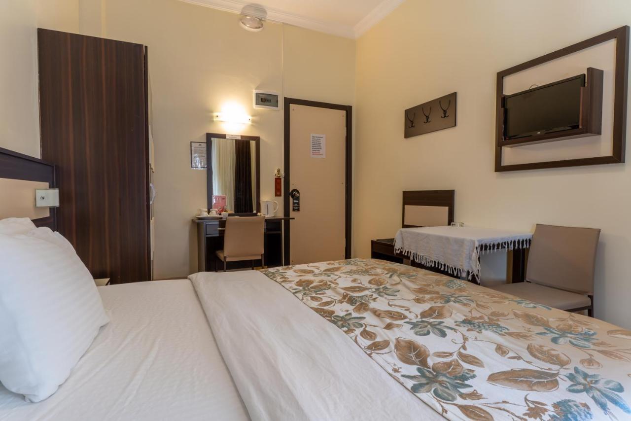 Hotel Karacam Foça Esterno foto